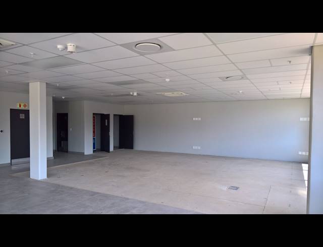 5,393M² WAREHOUSE TO LET IN LINBRO PARK
